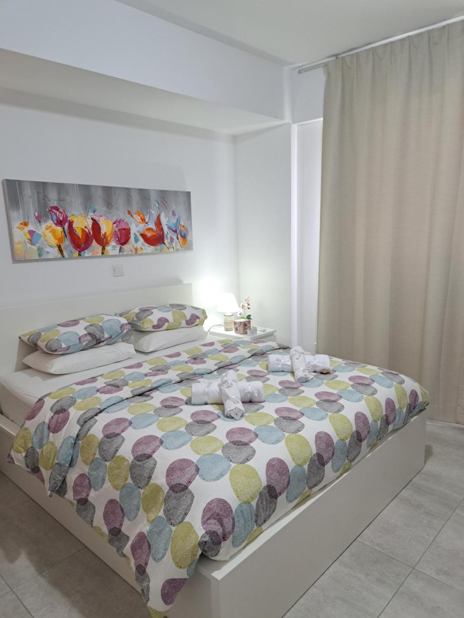 Albert'S Apartment St Lazarus 402 B - First Floor Ларнака Екстериор снимка